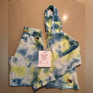 Preowned, excellent condition, aviator nation, tie-dye set, medium, and small
